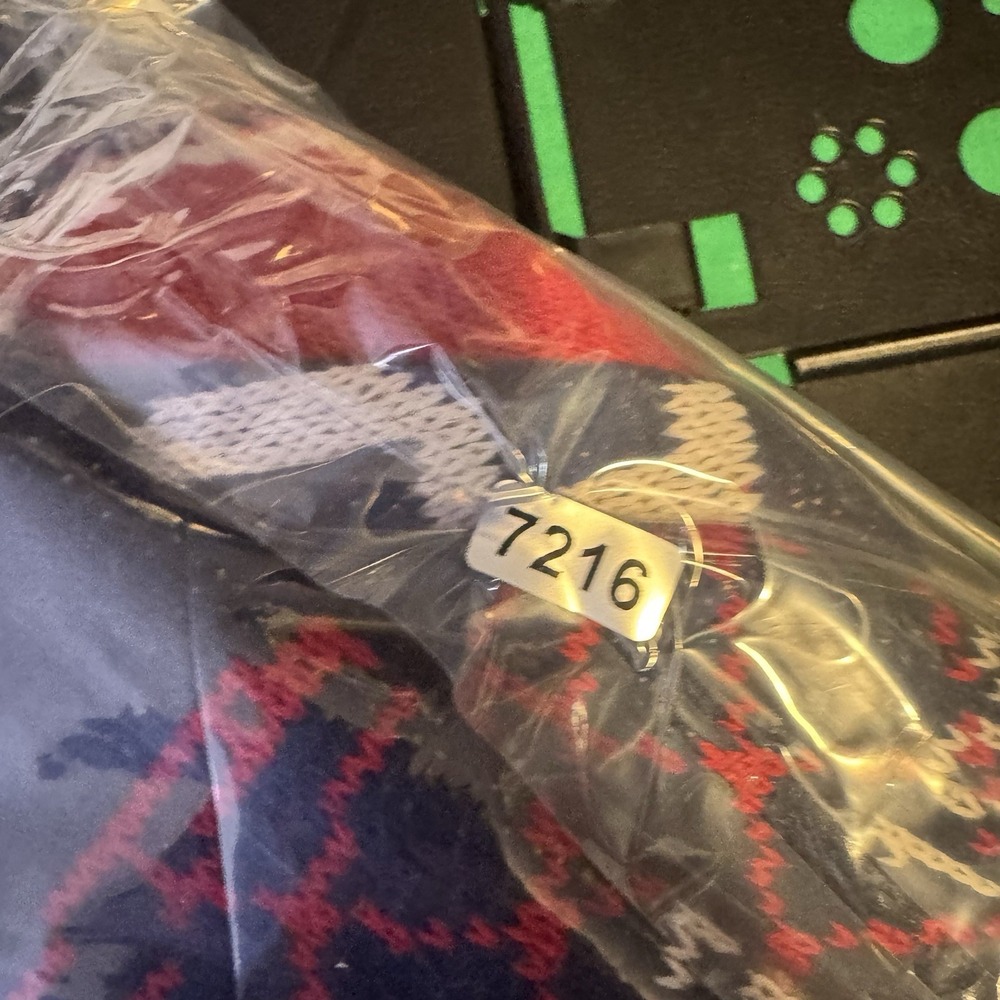 Staple Pigeon Sweater Mens M Knit New York Geometric AOP All‎ Over Sweatshirt - Picture 12 of 12